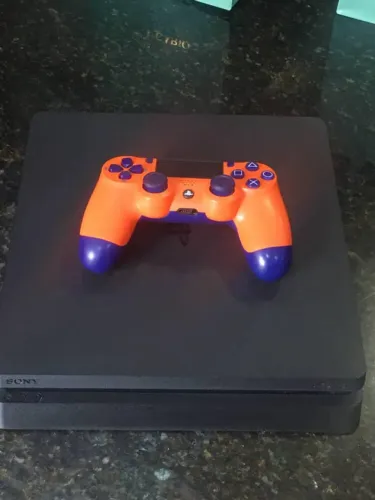 Vendo Ps4 com 6 jogos