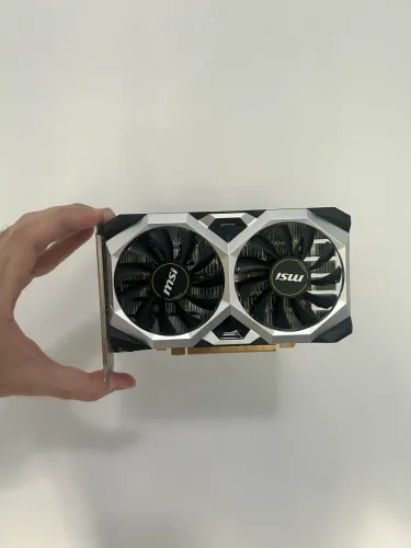 MSI GeForce GTX 1650 - 4GB VRAM DDR6 