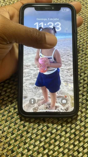 iPhone 11