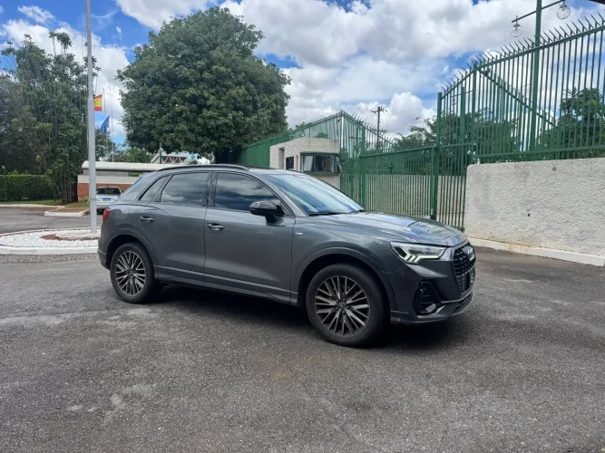 Audi Q3 Perf. Black 2.0 TFSI Tiptr. Quattro 2023