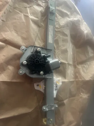 Vendo  de maquininha de vidro eletrônico do Creta valor de 850,00