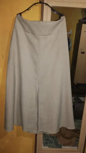 Conjunto de saia e cropped de linho gg da k2b   usado uma vez