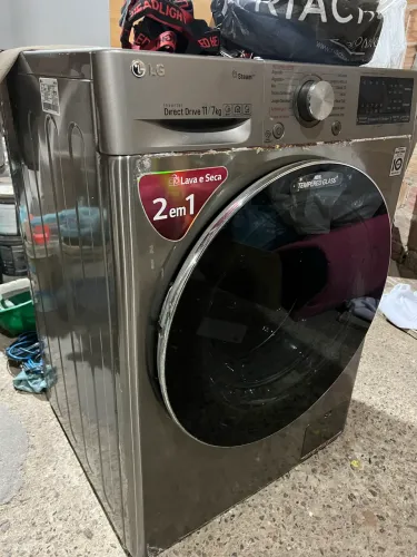 Lava e seca consertar ou retirar peça