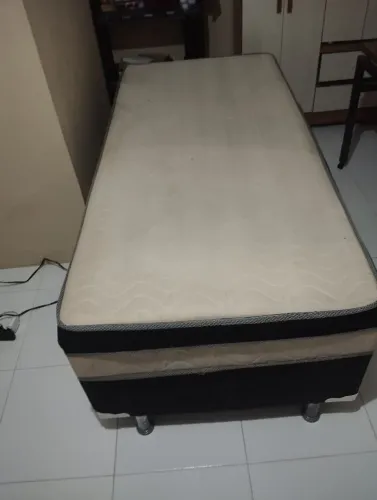 Box de cama solteiro