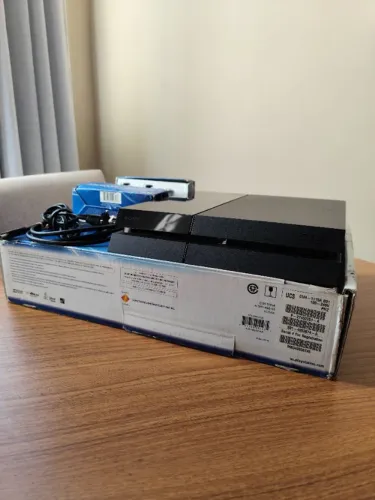 PlayStation 4 500GB Desbloqueado (GoldHEN 12.00) - Completo na Caixa