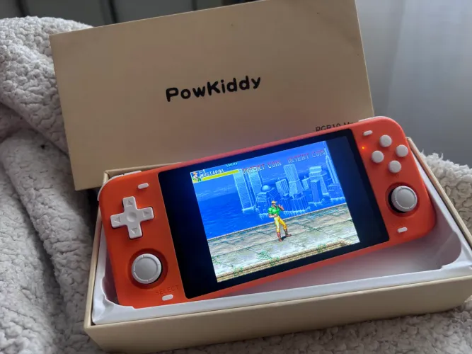 PORTÁTIL POWKIDDY RGB10 MAX