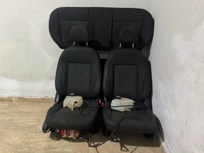 Bancada do Ford Ka 750,00