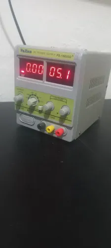 Fonte de bancada 