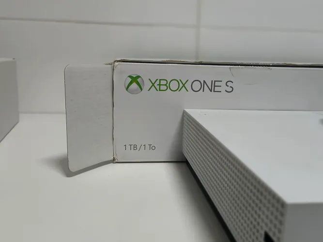 Vídeo game Xbox one S