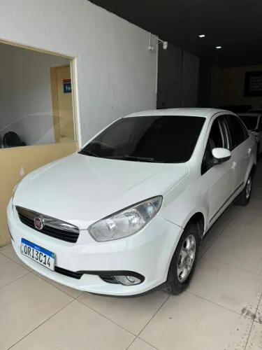 Fiat Grand Siena Essence 1.6 Flex 16V 2015