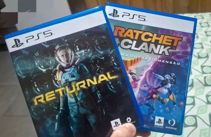 Bundle Ratchet & Clank e Returnal PS5 seminovo
