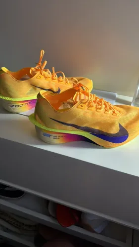 Tênis Nike ZoomX VaporFly novo! (motivo: comprei mas não serviu)