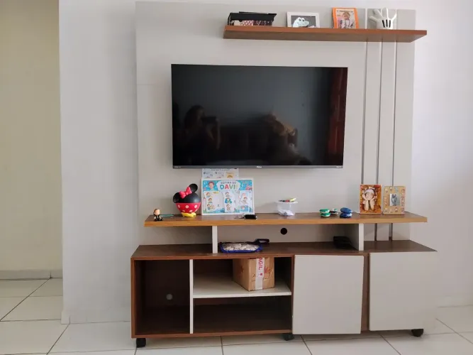 Vendo Rack em Bom Estado