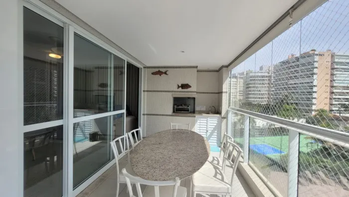 Apartamento com 4 dormitórios para alugar, 138 m² por R$ 2.000/dia - Riviera Módulo 8 - Be