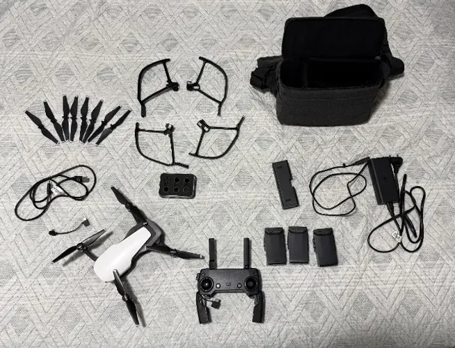 Drone DJI Mavic Air - Fly More - 3 Baterias + Acessórios