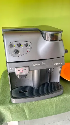 Máquina de Café Espresso Automática Saeco Vienna Plus  (Aceito Cartão)
