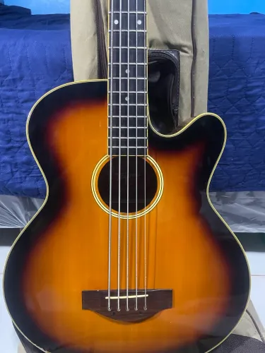 Vendo Baixolão 5c Tagima AB500