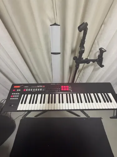Teclado Roland XPS10