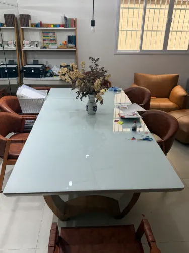 Mesa em madeira maciça 220x110cm Tampo Vidro Bari