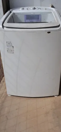 Maquina de lavar faz tudo de 13 kg , obs precisa de conserto !!!