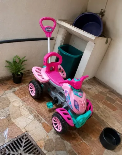 Vendo vilotrou infantil que pedala
