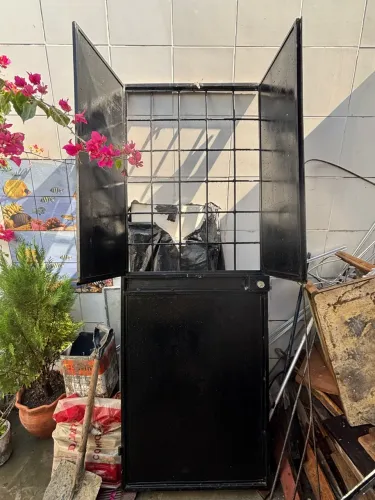Vendo porta preta