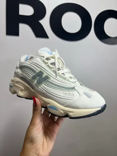 Tênis new balance 1000