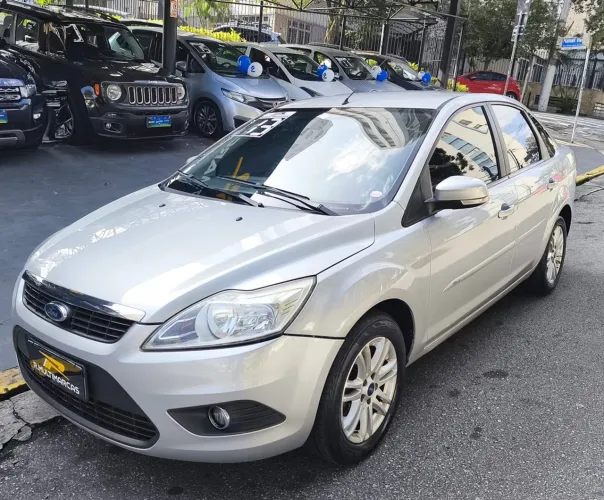 Ford Focus 2.0 16v/se/se Plus Flex 5P Aut. 2013