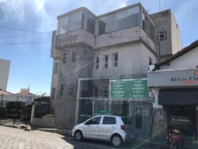 FORMIGA/MG  Sala comercial no Edifício Climede com área privativa de 27,31m² no Centro