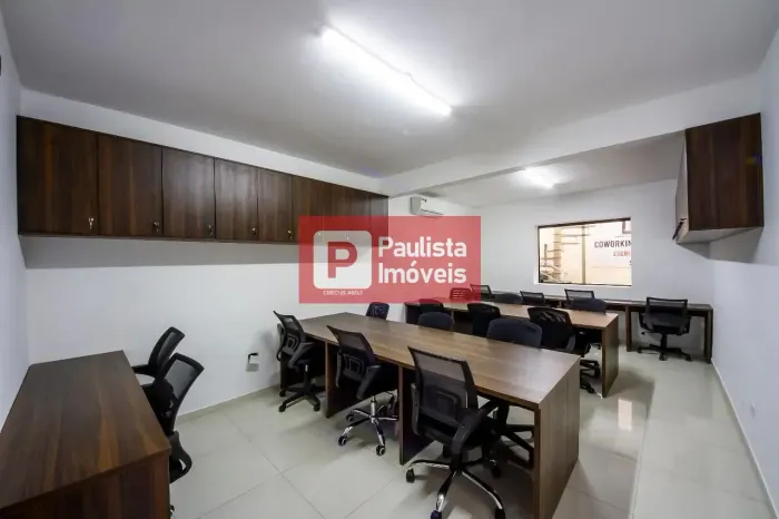 Sala mobiliada para locação em coworking 30m área útil a 200 m estação Metro Brooklin , Sã