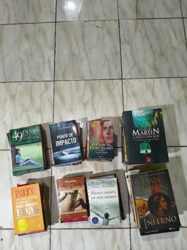 80 livros usados diversos gêneros
