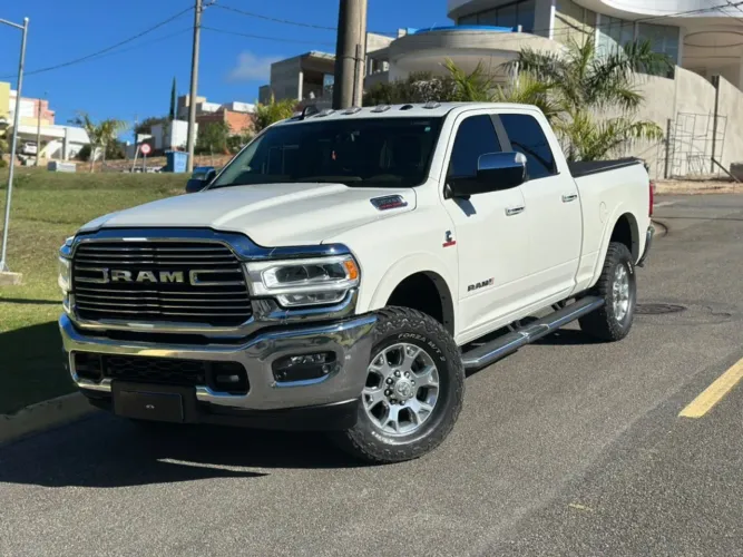Ram 3500 Limited Longhorn 6.7 TB CD Diesel 2022