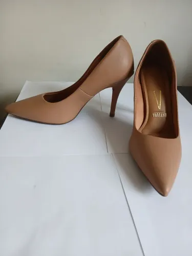 Vende-se Scarpin da marca Vizzano
