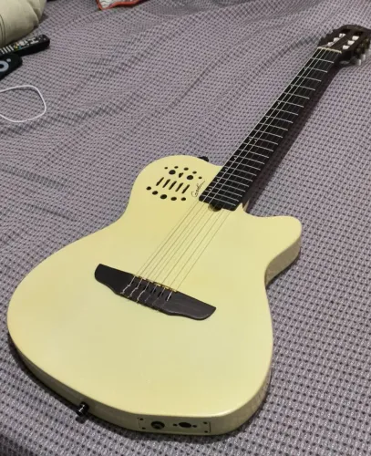 VIOLÃO GODIN ACS SA 2008!!! MÁQUINA!!!