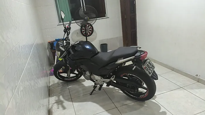 Honda CB 300 R