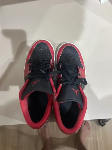 Air Jordan 1 Low SE "Patent Varsity Red Black"