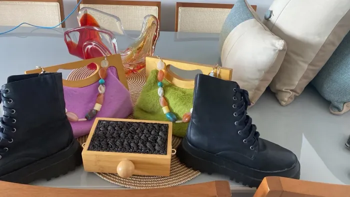 Bolsas e bota