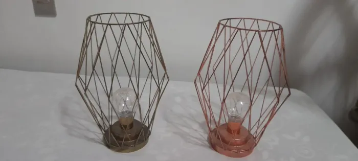 Luminárias abajour de mesa , à pilha 