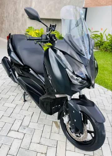 Xmax 2022 27.000 km