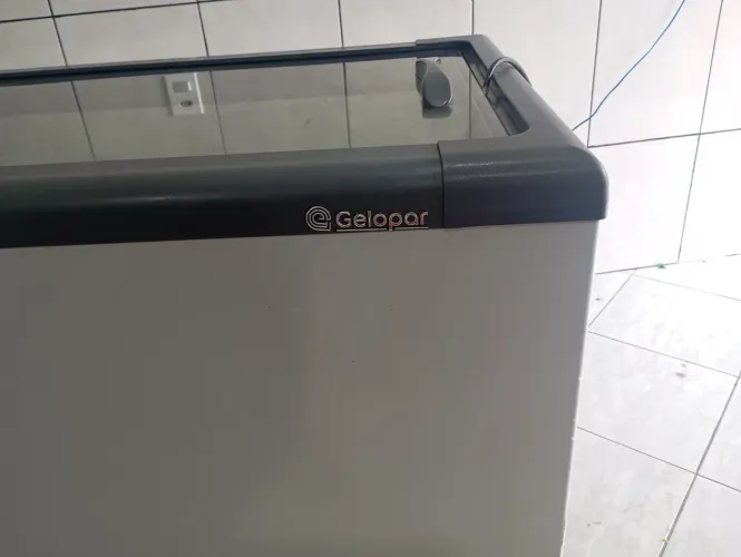 Vendo freezer novo