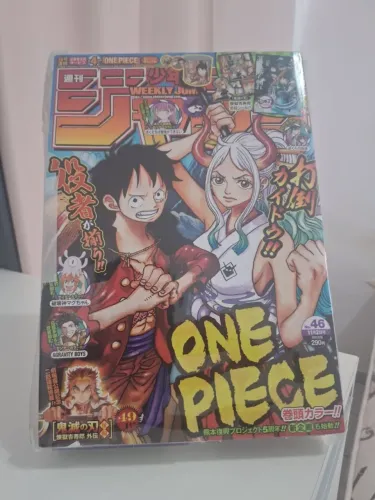 Kit Itens de One Piece - Revistas e Objetos Decorativos
