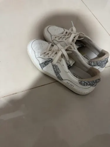 Tenis Schutz