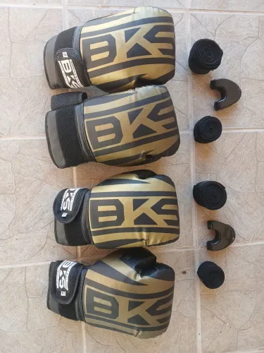 Par de luvas boxe muay thai 14oz + bucal + bandagem