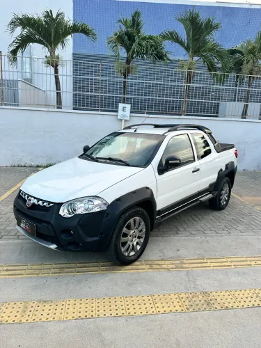Fiat Strada Adventure1.8/ 1.8 Locker Flex CD 2015