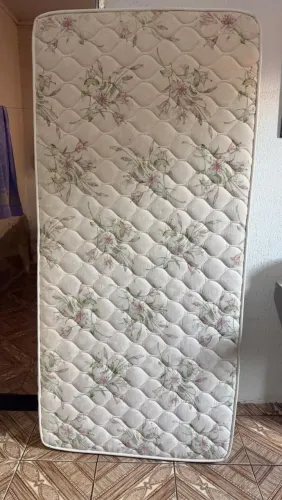 Cama box de solteiro