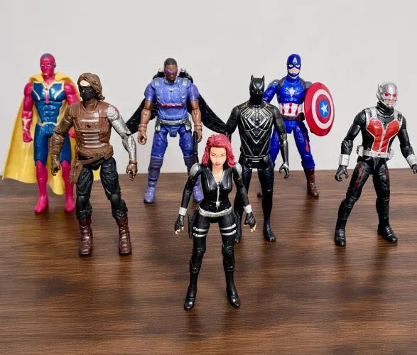 Lote 07 Bonecos Marvel Avengers