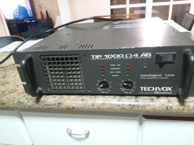 Amplificador tip 1000 clqsse AB