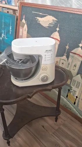 Batedeira Arno Planetária Deluxe, um modelo clássico de eletroportátil
