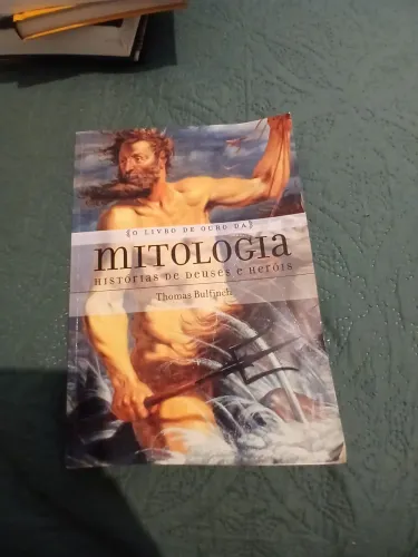 Livro de ouro da mitologia