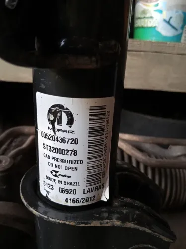 Par de amortecedores traseiro. LEIA O ANÚNCIO 